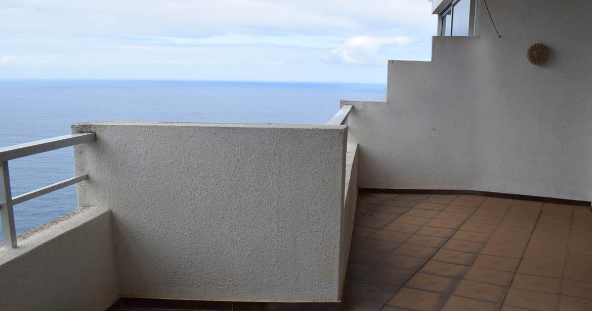 appartement te koop met prachtig uitzicht direct aan zee La Matanza